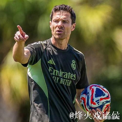 阿韦洛亚:俱乐部和我沟通接替阿隆索?没有,阿隆索很出色 阿韦洛亚:俱乐部和我沟通接替阿隆索?没有,阿隆索很出色